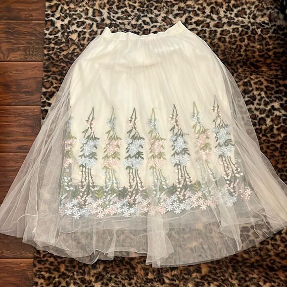 Moon Collection Off White Embroidered Boho Cottage Core Tulle Skirt - Picture 6 of 12